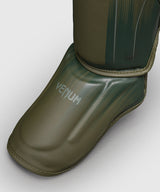 Venum Scheenbeschermers Stealth - Kaki/Donkergroen