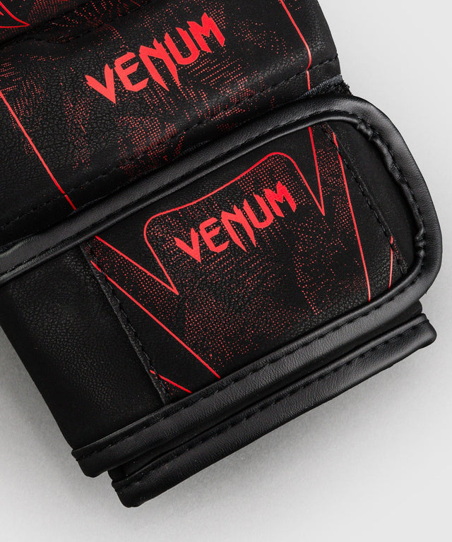 Venum MMA Handschoenen Amazonia Reborn - Zwart/Rood