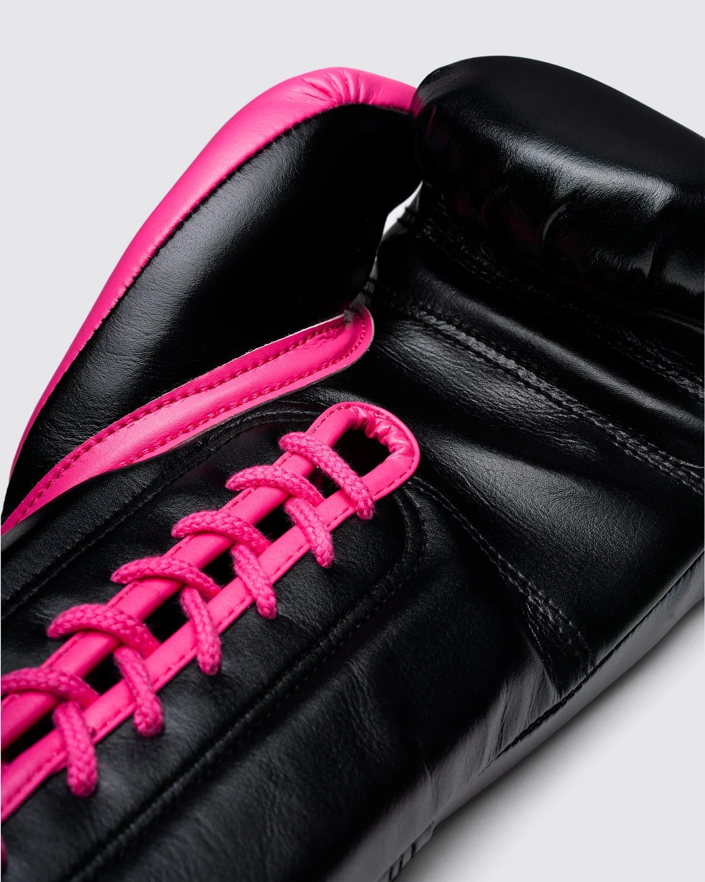 Fly Superlace Pro X 2 Boxhandschuhe – Schwarz/Rosa