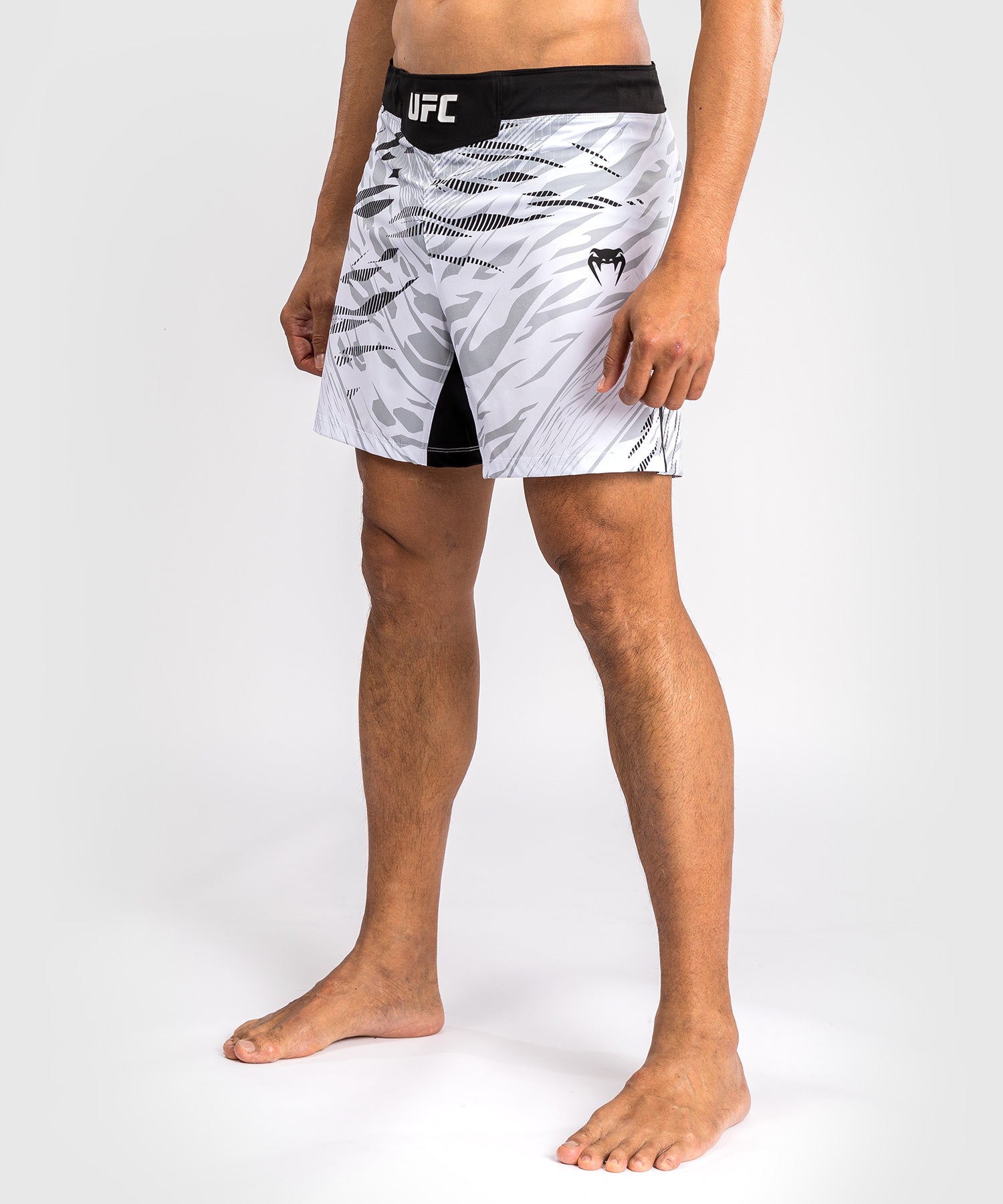UFC Venum MMA Shorts Fight Night Fusion Short Fit - Wit