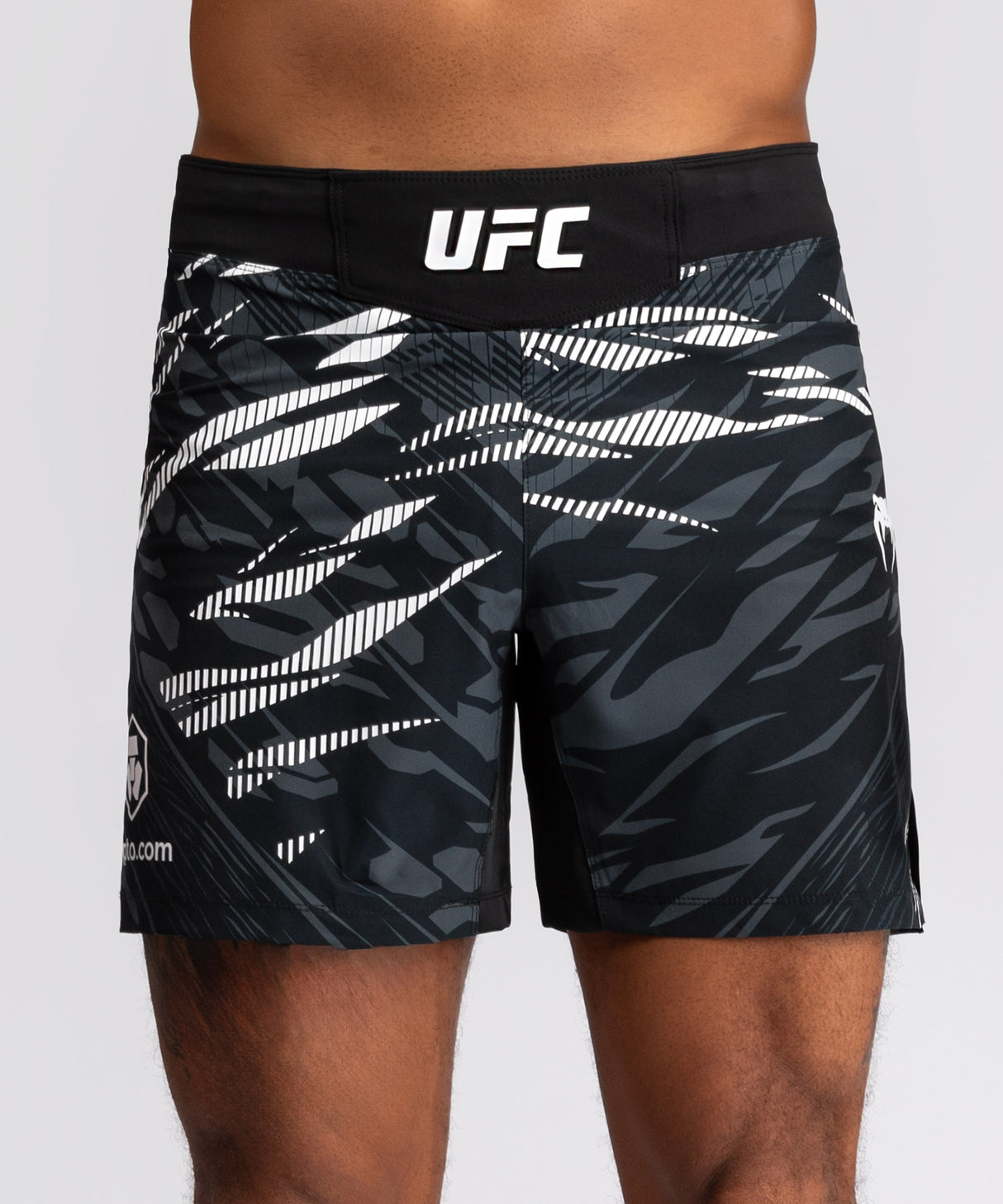 UFC Venum MMA Shorts Fight Night Fusion Short Fit - Zwart