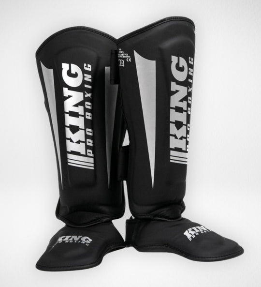 King Pro Boxing Kickboks Scheenbeschermers Revo - Zwart/Zilver