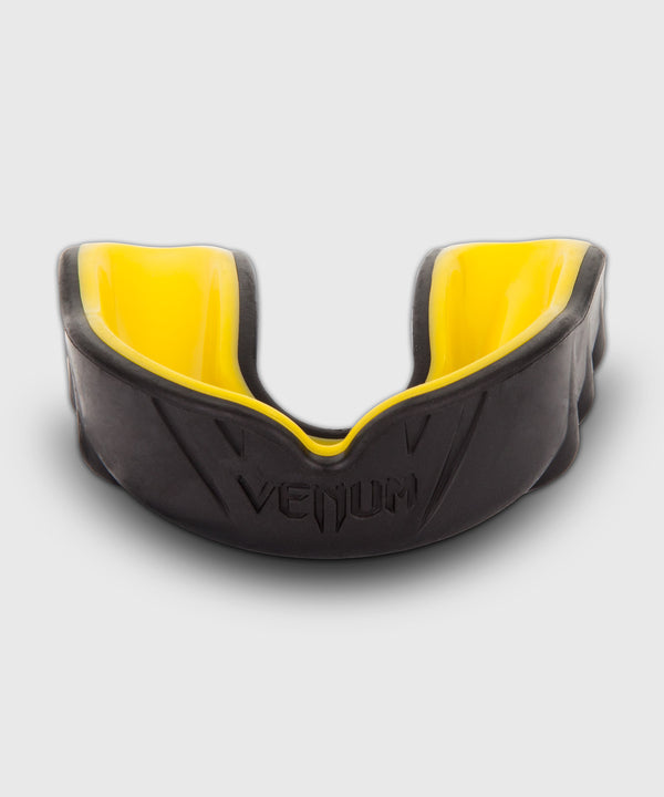 Venum Challenger Mouthguard – Black/Yellow