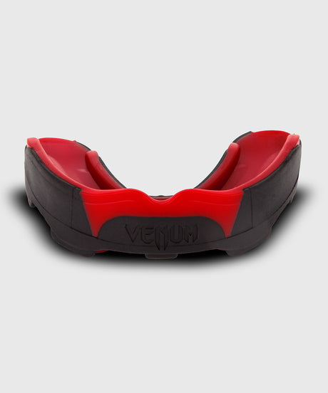 Venum Bitje Predator - Zwart/Rood