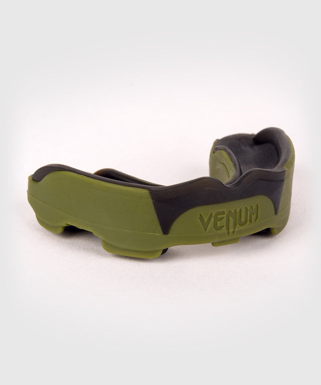 Venum Mundschutz Predator – Khaki Grün/Schwarz