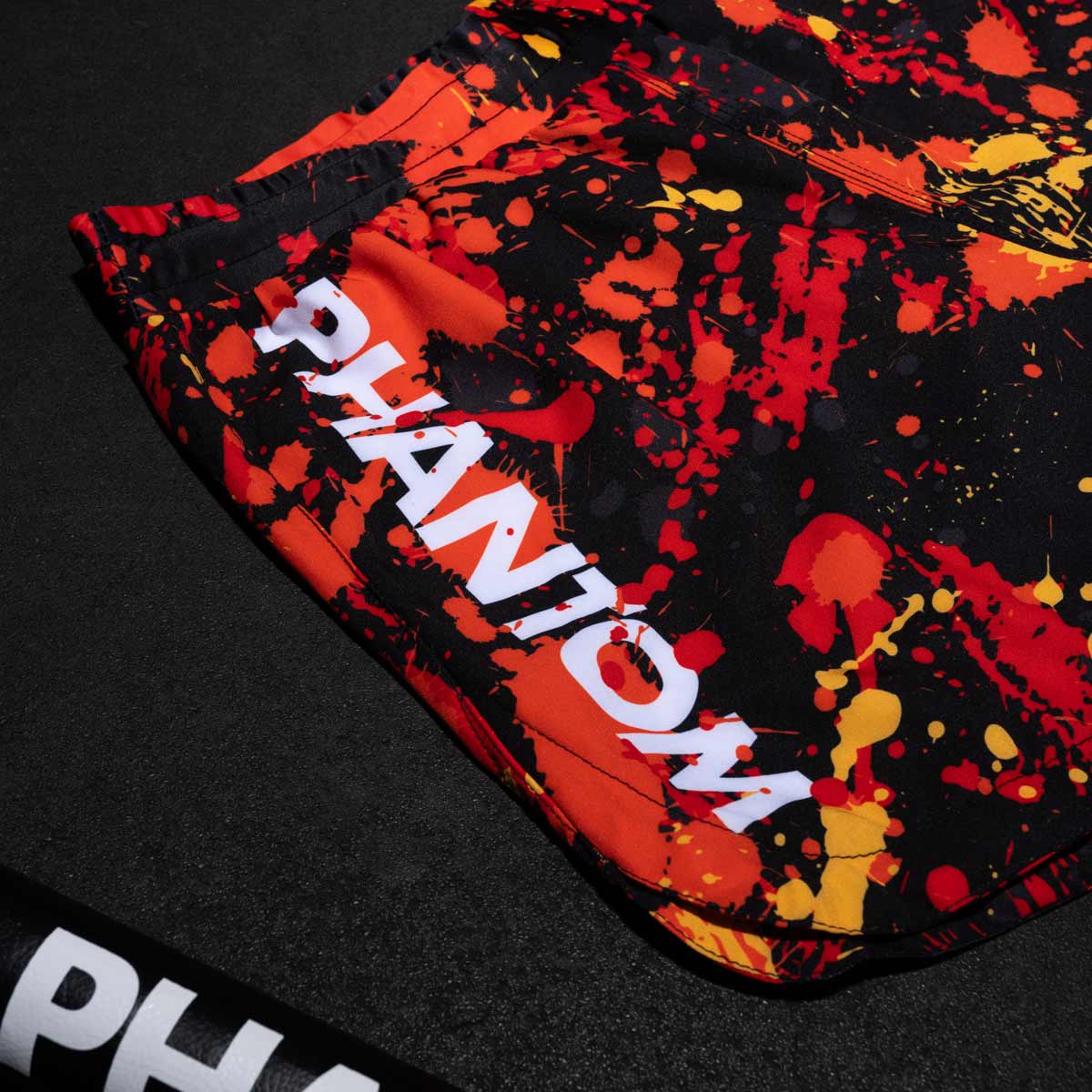 Phantom Athletics MMA Shorts Fusion Splatter - Rood/Oranje