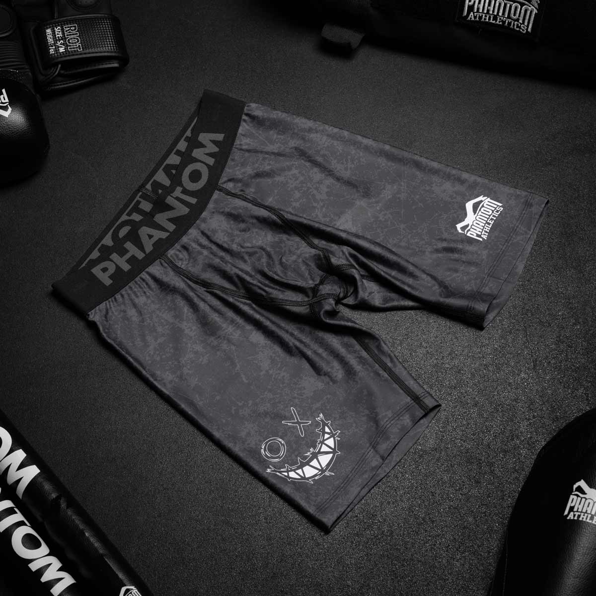 Phantom Athletics Compressie Shorts Vector Serious - Zwart