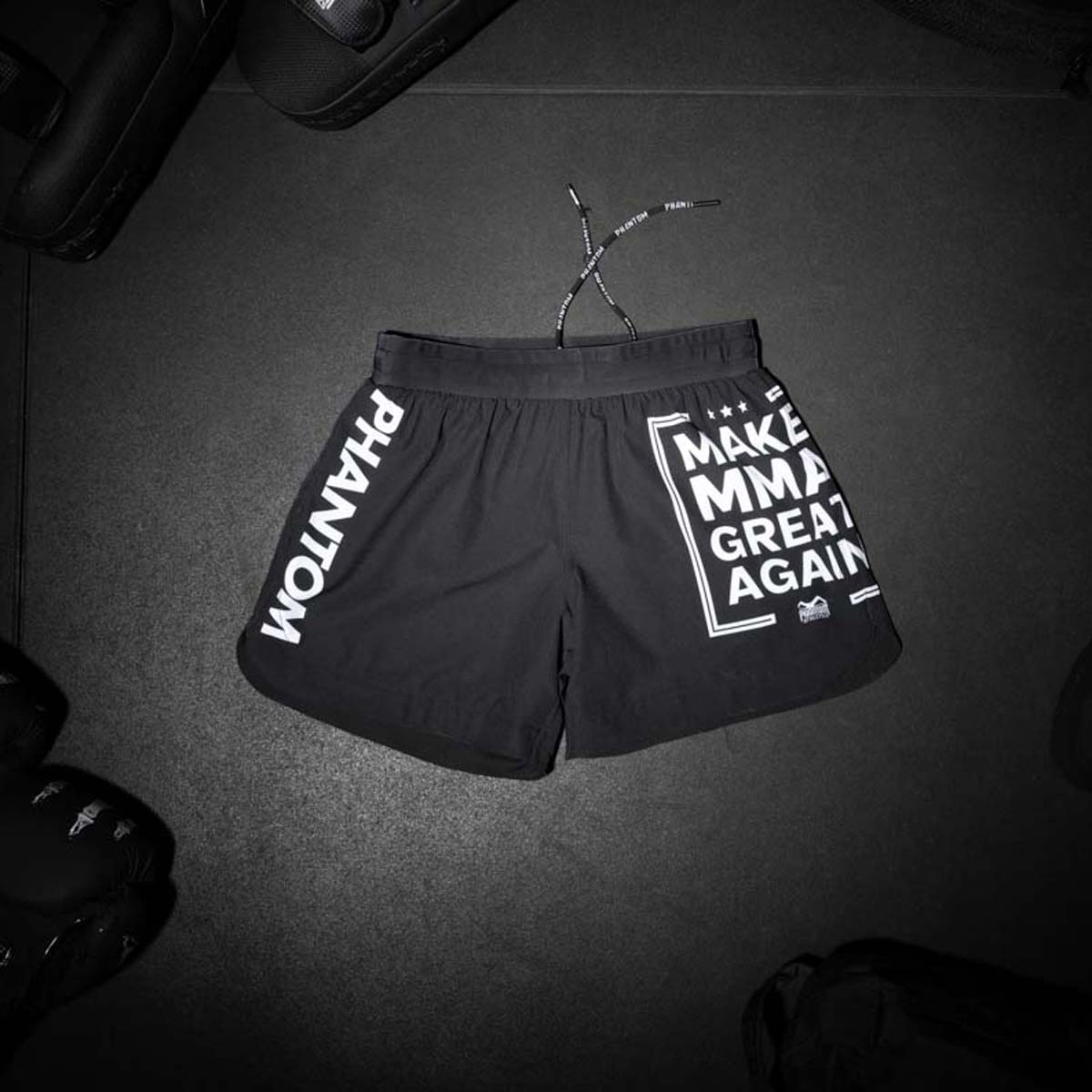 Phantom Athletics MMA Shorts Fusion-R Make MMA Great Again - Zwart