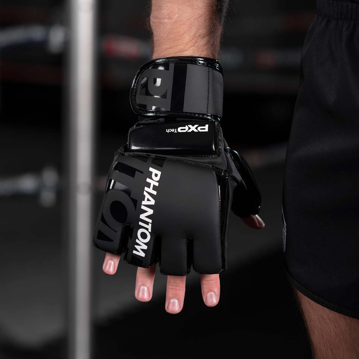 Phantom Athletics MMA Handschoenen Apex - Zwart