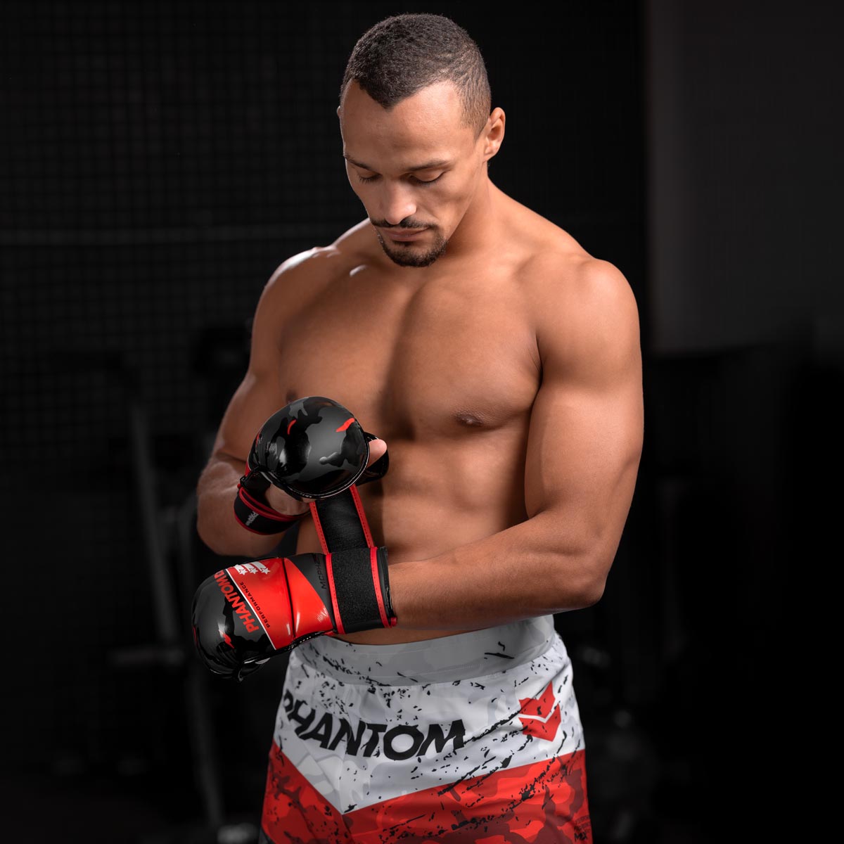 Phantom Athletics MMA Handschoenen Raider - Rood/Zwart Camo
