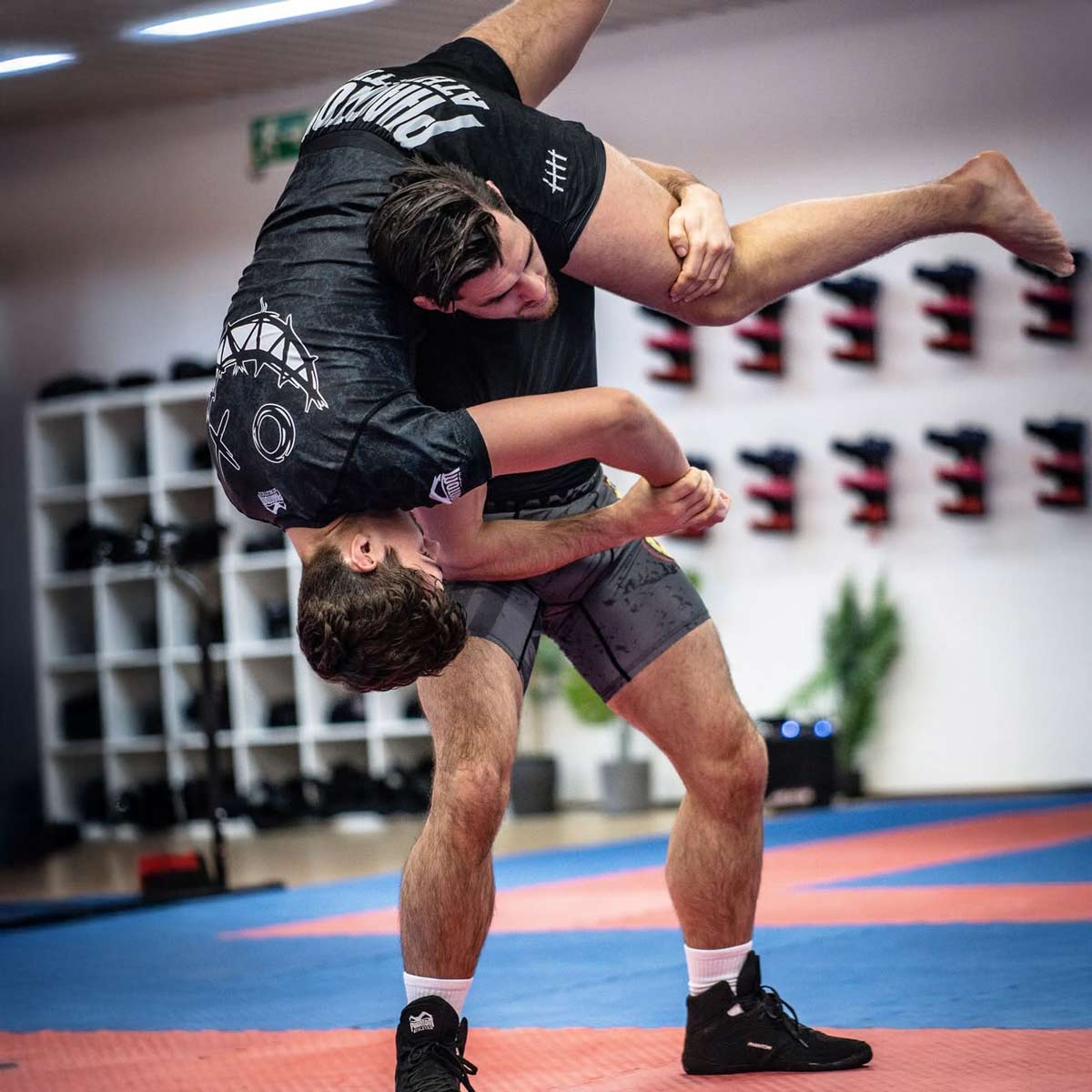 Phantom Athletics Rashguard EVO Serious - Zwart