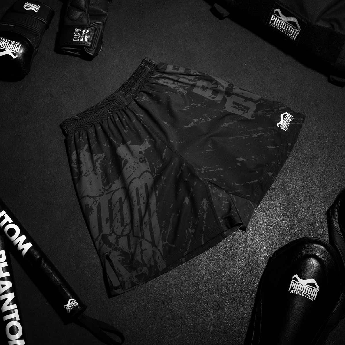 Phantom Athletics MMA Shorts EVO - Zwart/Rood/Goud