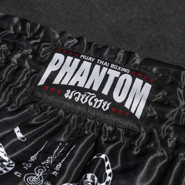 Phantom Athletics Muay-Thai-Shorts Sak Yant – Schwarz