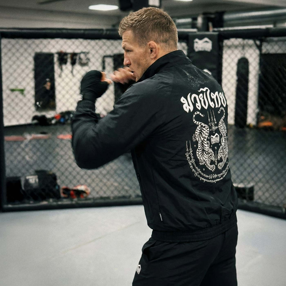 Phantom Athletics Trainingsjas DMC Muay Thai / Sak Yant