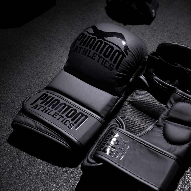 Phantom Athletics MMA Gloves Riot – Black