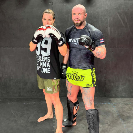 Caneleiras Phantom Athletics Muay Thai – Preto