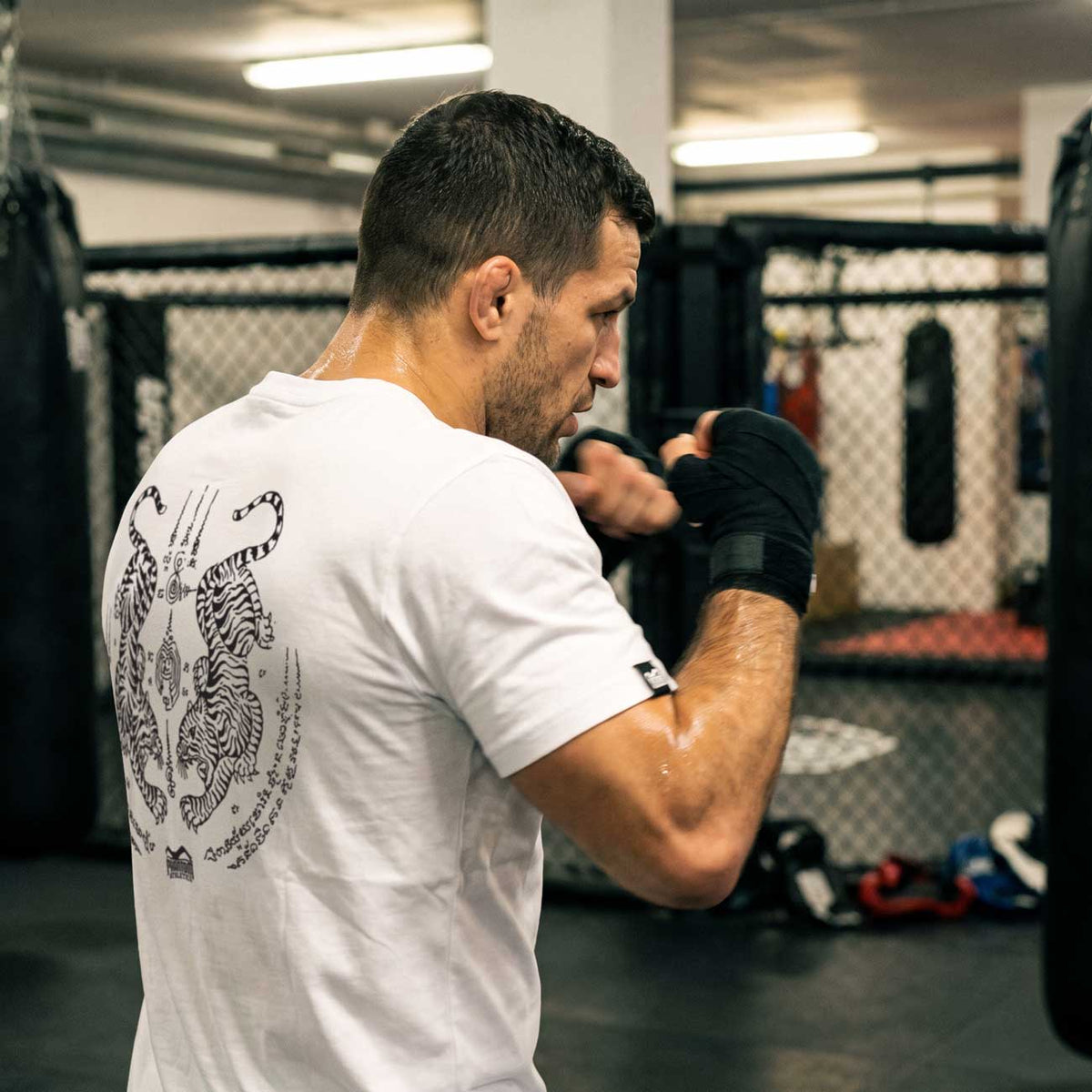 Phantom Athletics T-Shirt Sak Yant - Wit