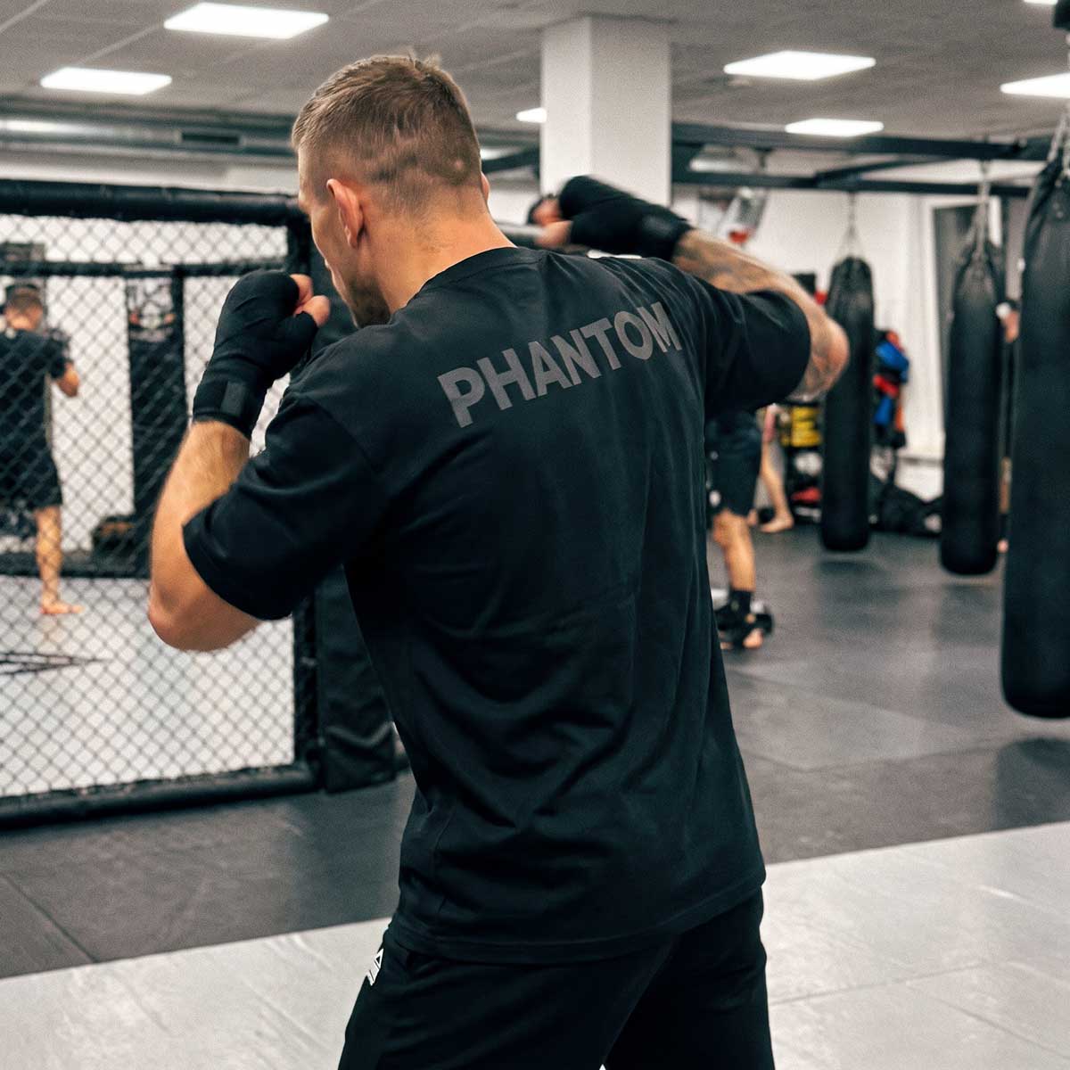 Phantom Athletics T-Shirt Oversize Blacked - Zwart