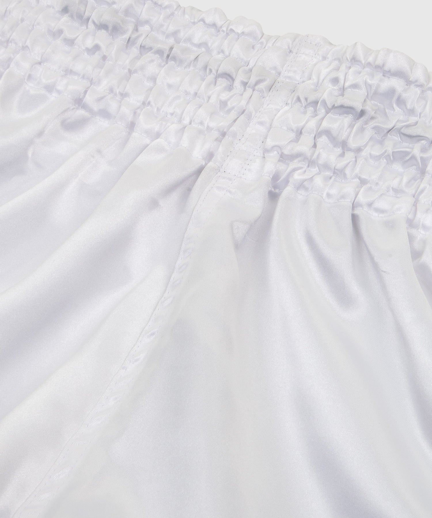 Venum Kickboxing Shorts Classic – White/Gold