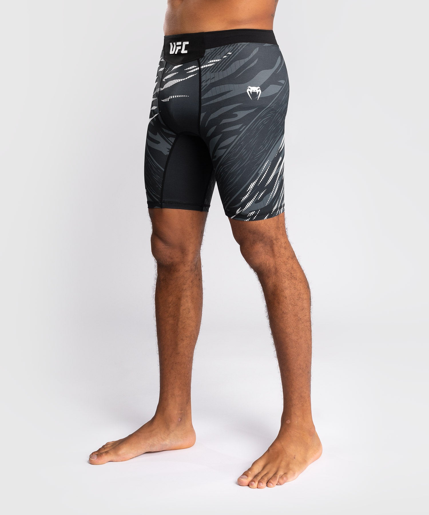 Pantaloncini Venum UFC Vale Tudo Fight Night Fusion – Nero