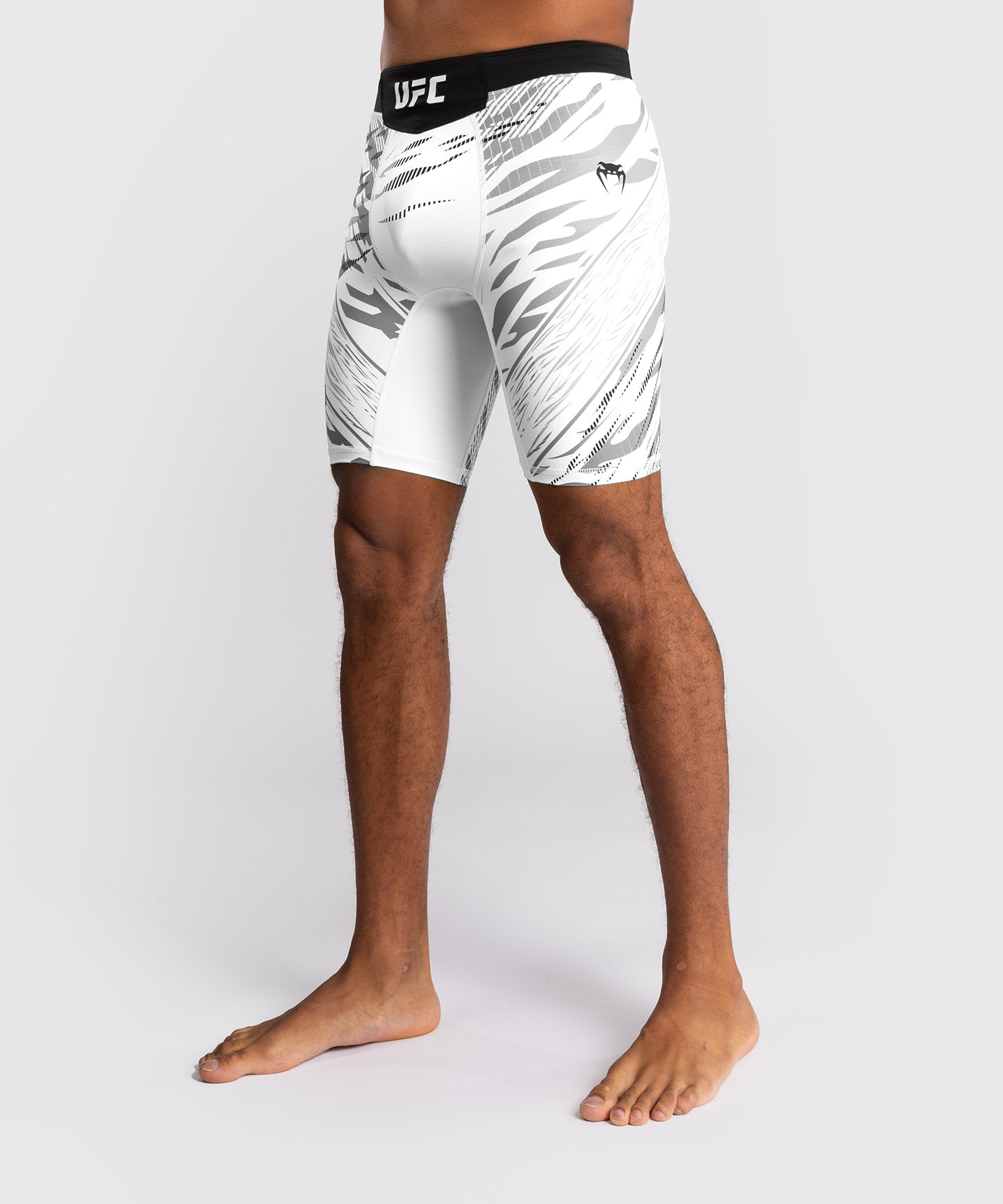 UFC Venum Vale Tudo Fight Night Fusion Shorts - Wit