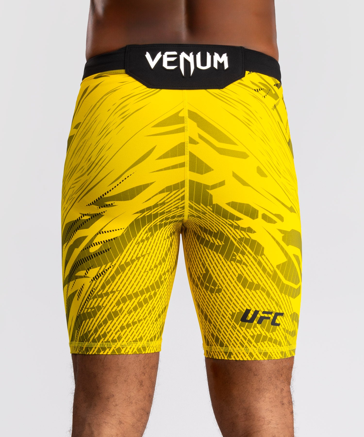 UFC Venum Vale Tudo Fight Night Fusion Shorts - Geel