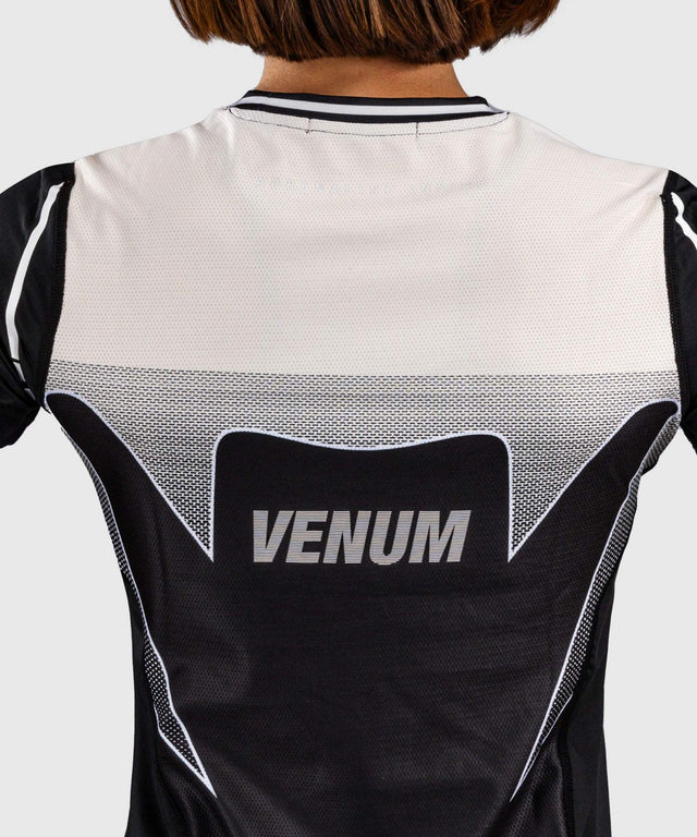 Koszulka Venum Dry-Tech Adrenaline – Czarna/Ivory