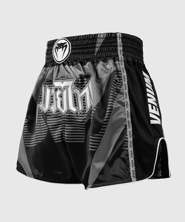 Pantalones de Muay Thai Venum Adrenaline – Negro/Gris Plata