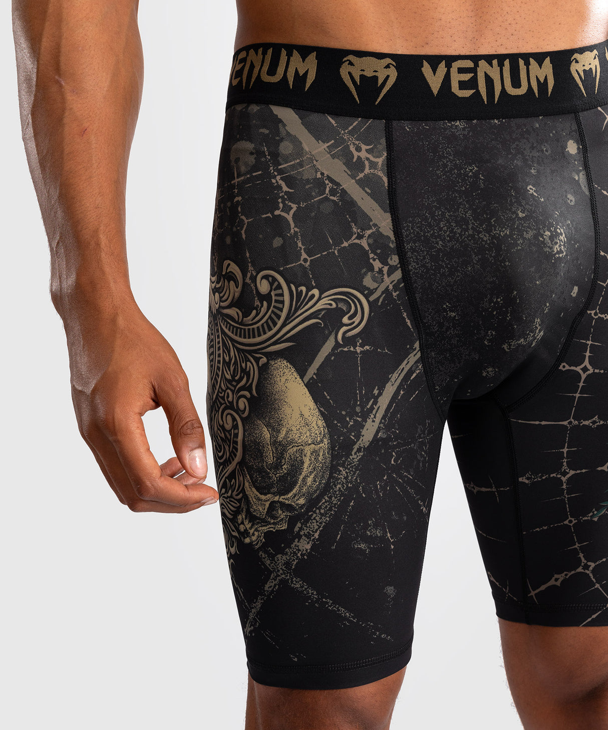 Venum Compressie Shorts Santa Muerte 5.0 - Zwart/Goud