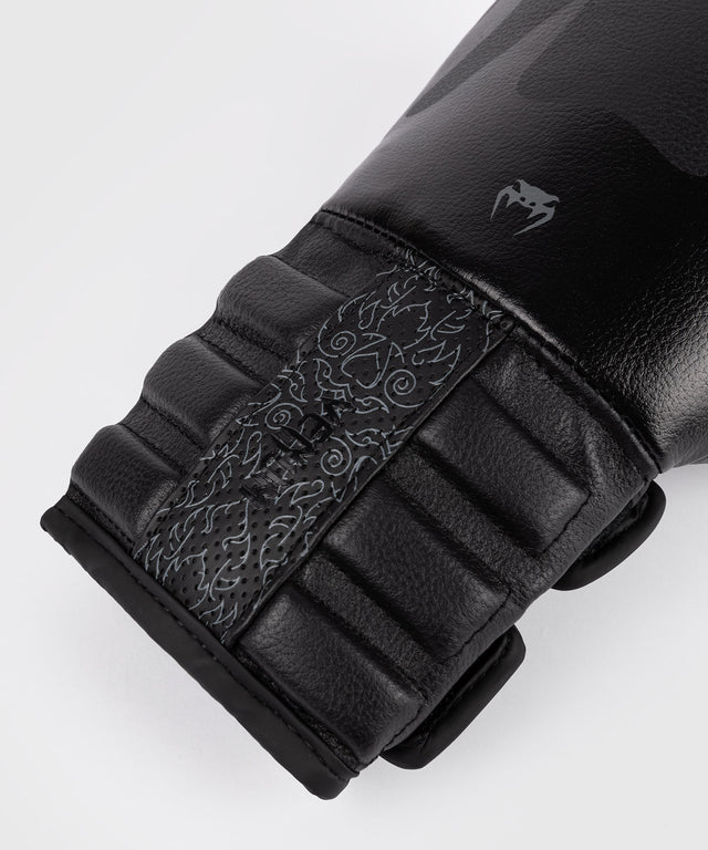 Guantoni da boxe Venum Reverso – Nero/Nero