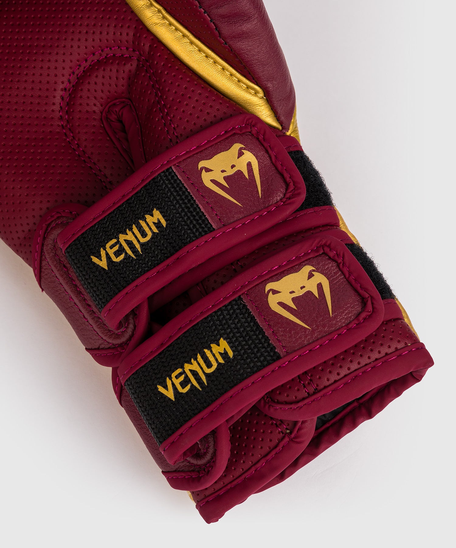 Venum Bokshandschoenen Reverso - Bordeaux Rood/Goud