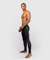 Venum x Assassin's Creed Shadows Spats - Zwart