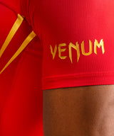 Venum x WOW FC Rashguard - Korte Mouwen - Vurig Rood