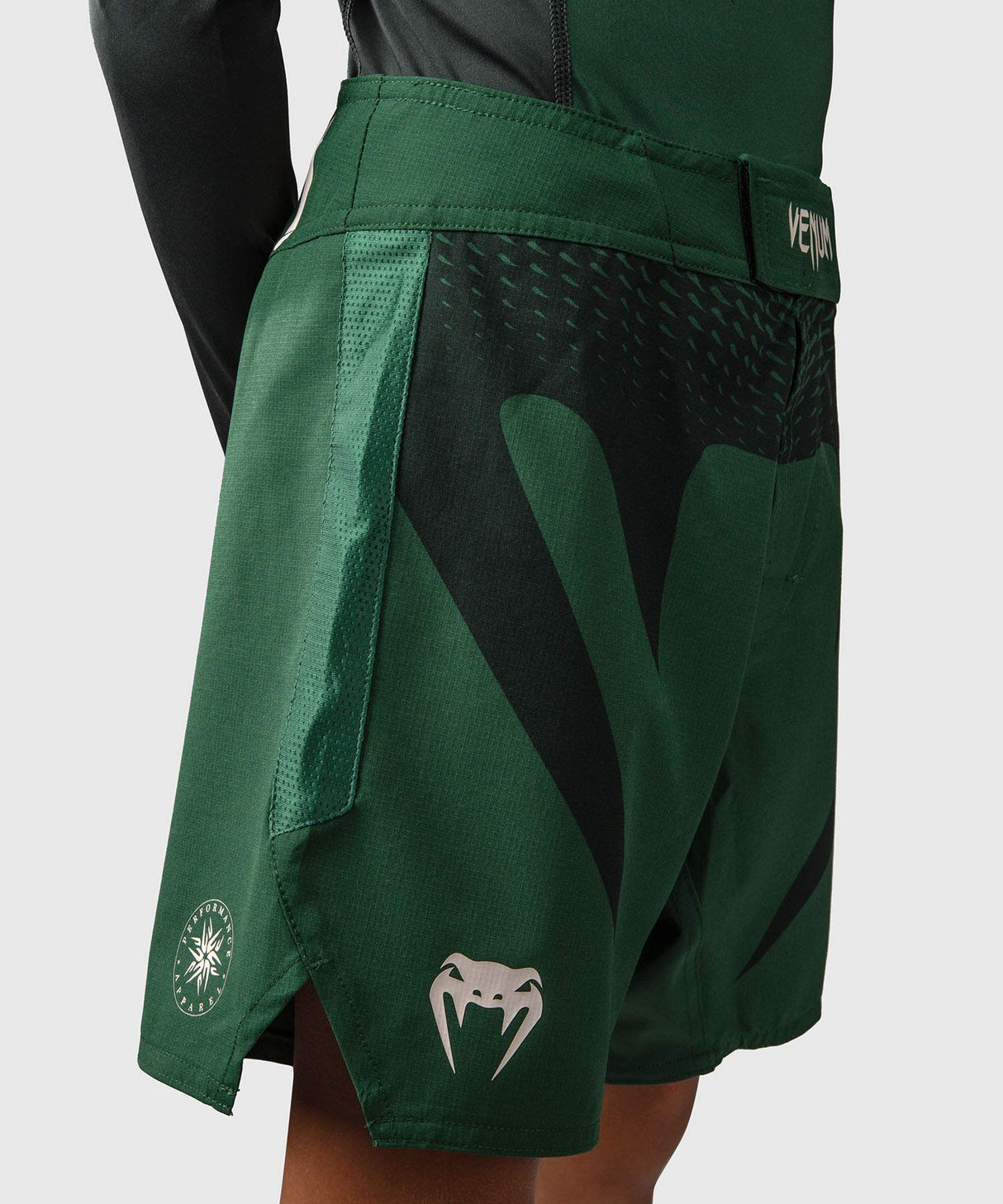 Venum MMA Shorts Attack Kids - Groen/Gebroken Wit