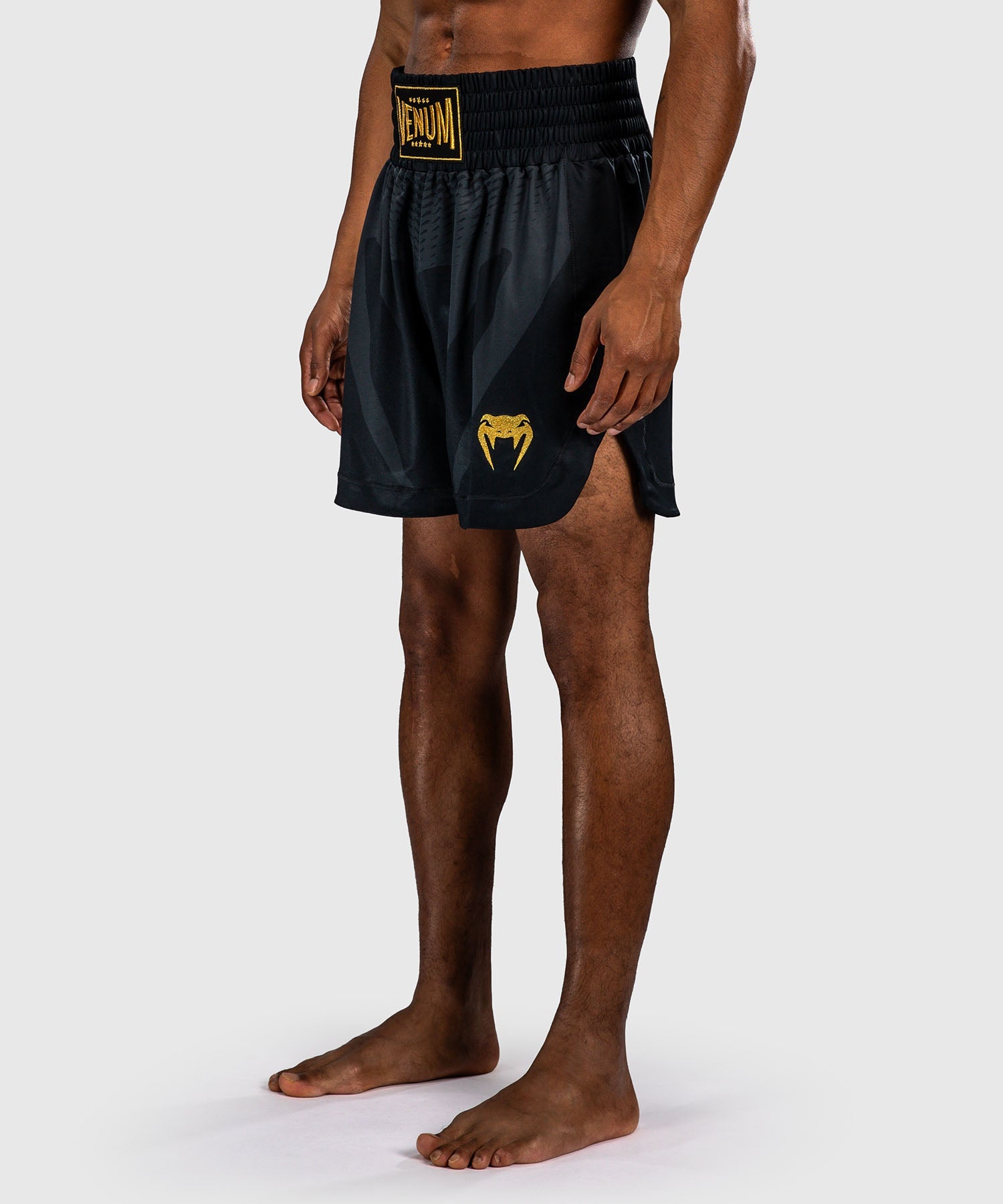 Calções de boxe Venum Attack – Preto/Ouro