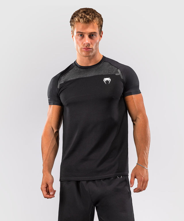 T-shirt Venum G-Fit Scale Dry Tech – Preto