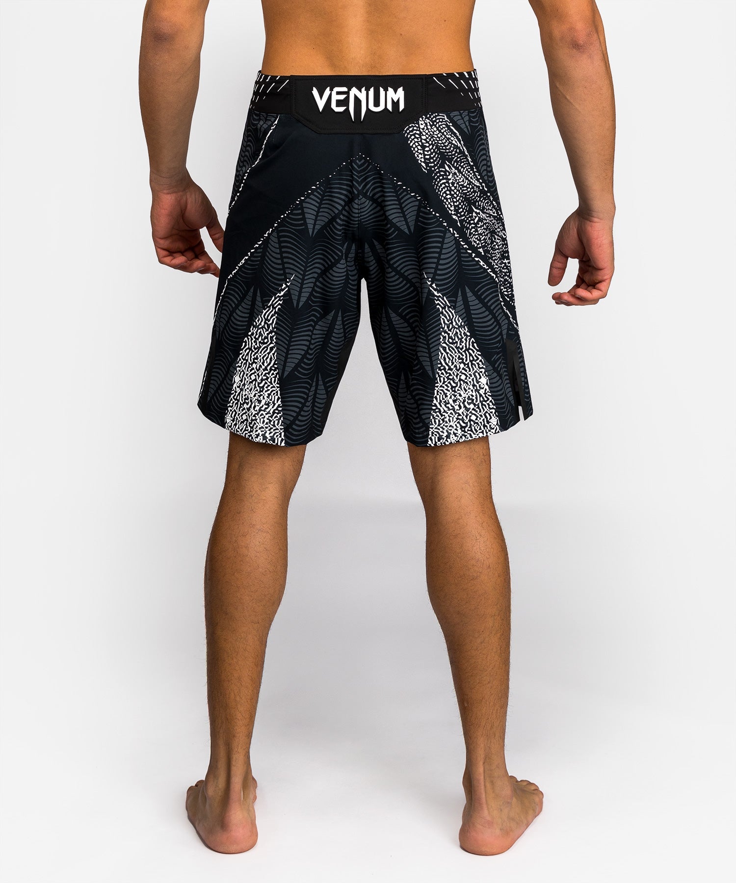 Venum UFC MMA Shorts Zenith by Authentic Fight - Zwart