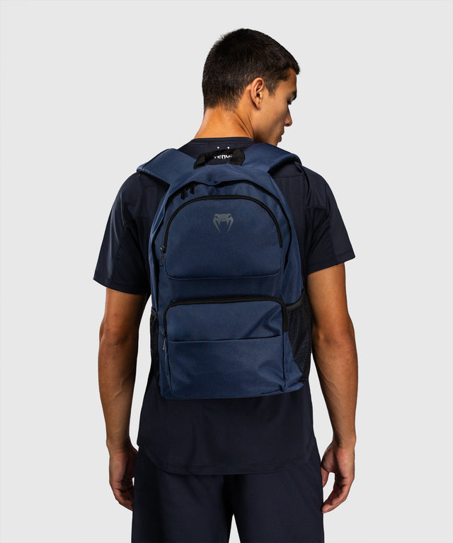 Venum Sporttas Essential L (24 L) - Marineblauw
