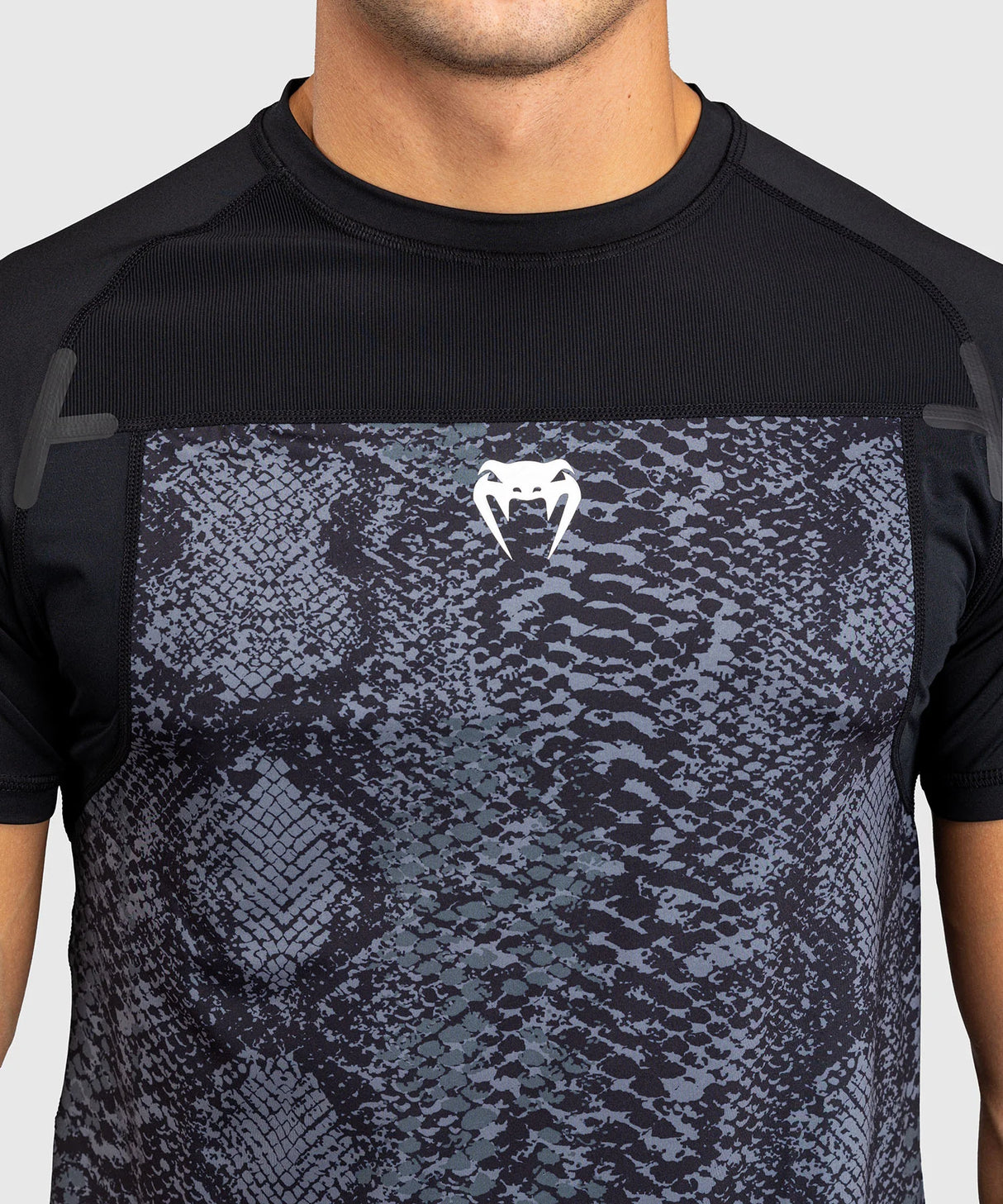 Venum Dry-Tech T-Shirt G-Fit Scales - Zwart/Grijs