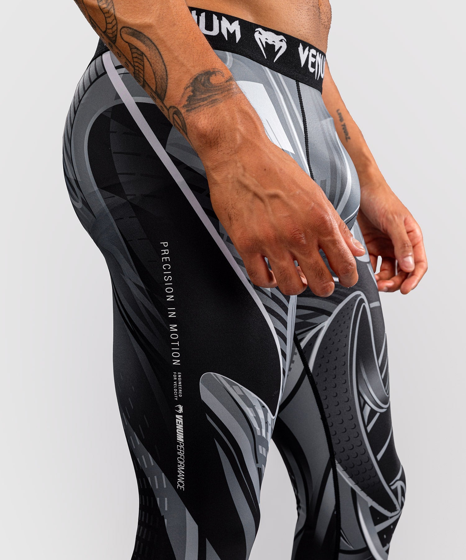 Venum Compressie Shorts Crimson Viper 2.0 - Zwart/Grijs