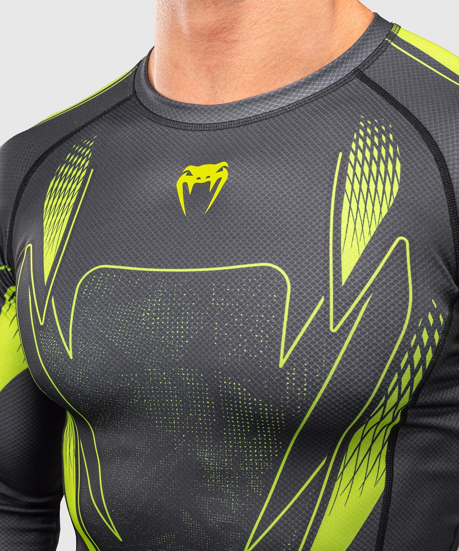 Venum Rashguard Amazonia Reborn Lange Mouwen - Zwart/Groen