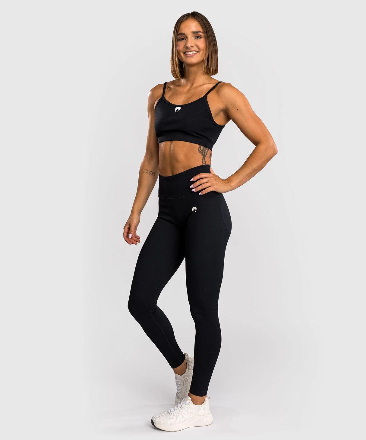 Venum Sculpt Sport-BH - Schwarz/Weiß