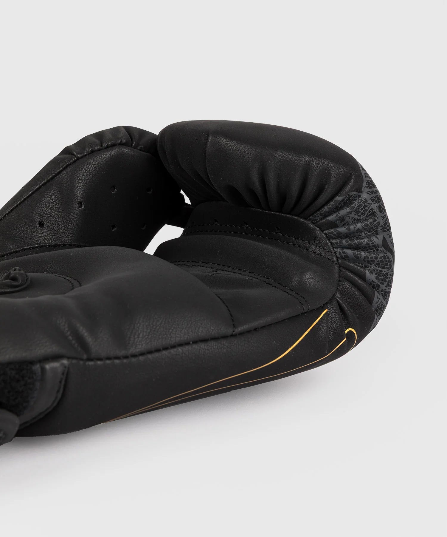 Venum Bokshandschoenen Serpenti - Zwart