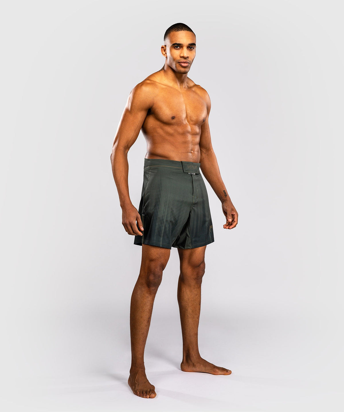 Venum MMA Shorts Stealth - Kaki/Donkergroen