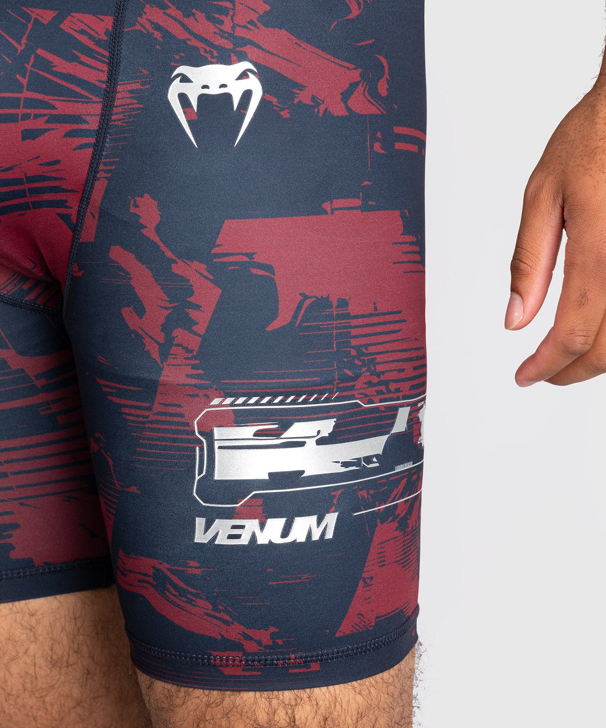 Venum UFC MMA Shorts Zenith - Marineblauw/Bordeauxrood/Zilver