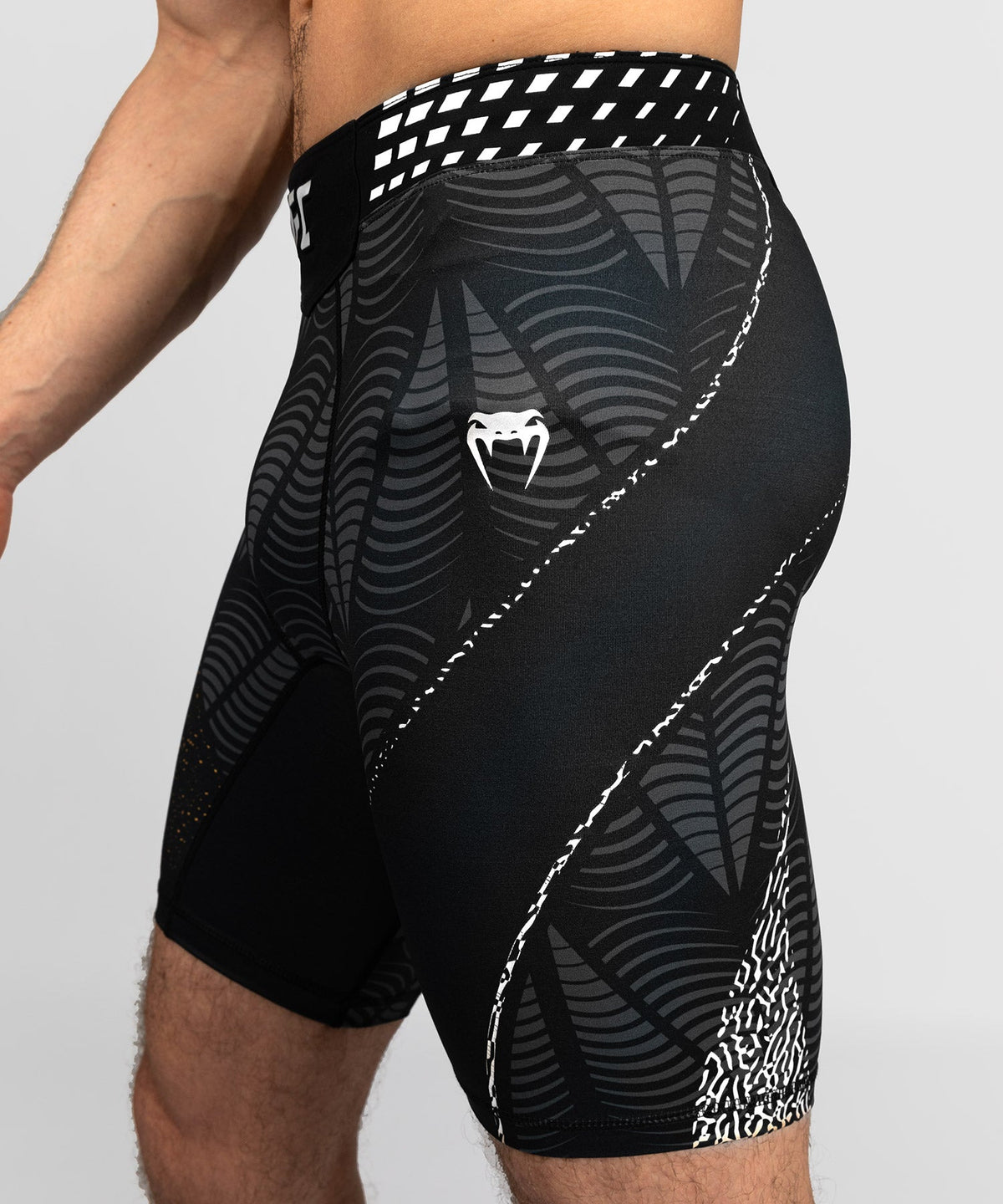Venum UFC MMA Shorts Zenith - Zwart