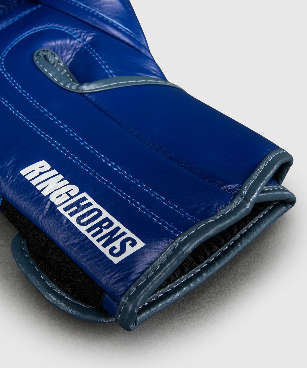 Ringhorns Bokshandschoenen Charger by Venum - Marineblauw/Rood