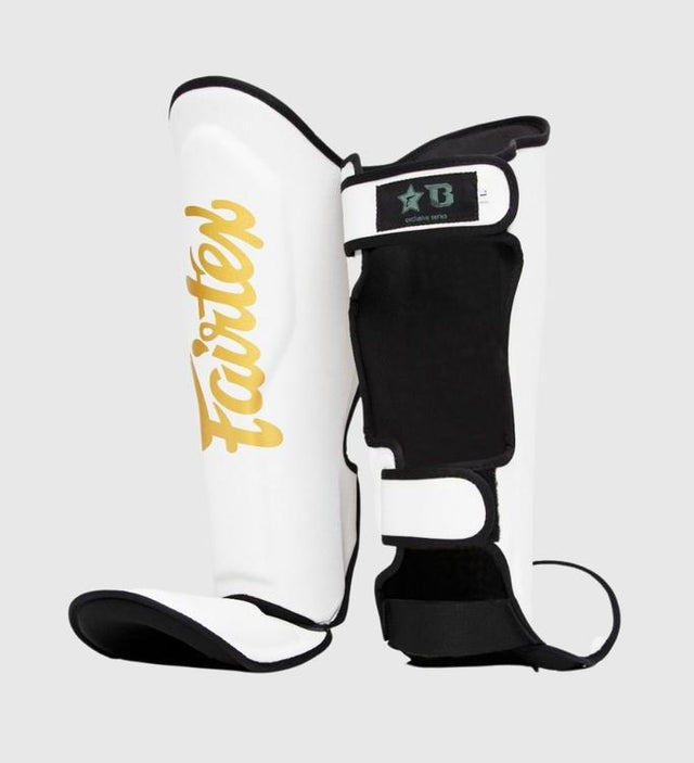 Ochraniacze na piszczele Fairtex Kickboks FXB – Biały/Złoty – Ochraniacze na piszczele
