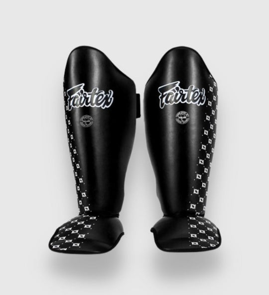 Fairtex Kickboks Scheenbeschermers SP5 - Zwart/Wit