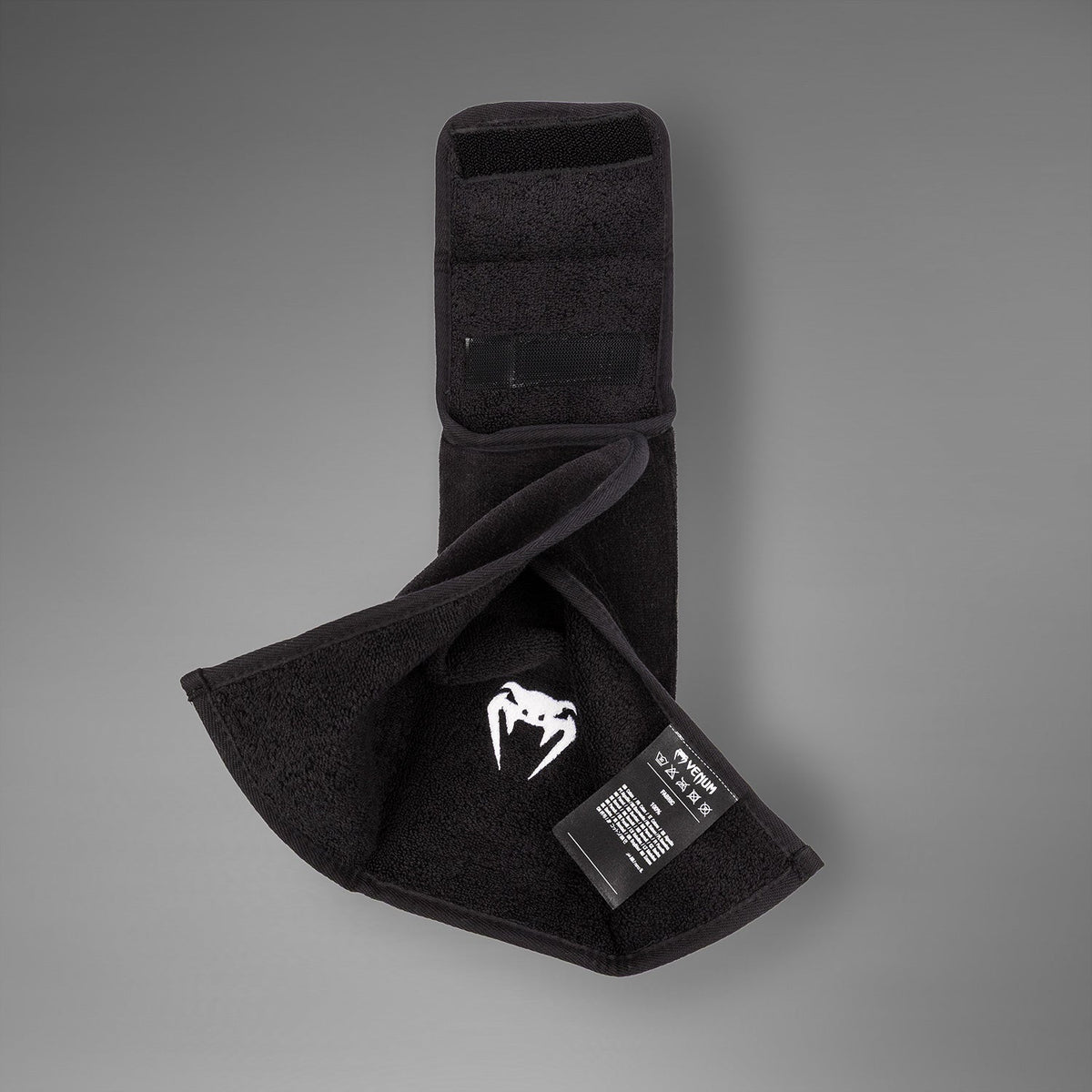 Venum Lineup Handdoek - Zwart/Wit